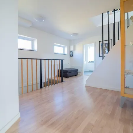 - Spacious Seaview Houses